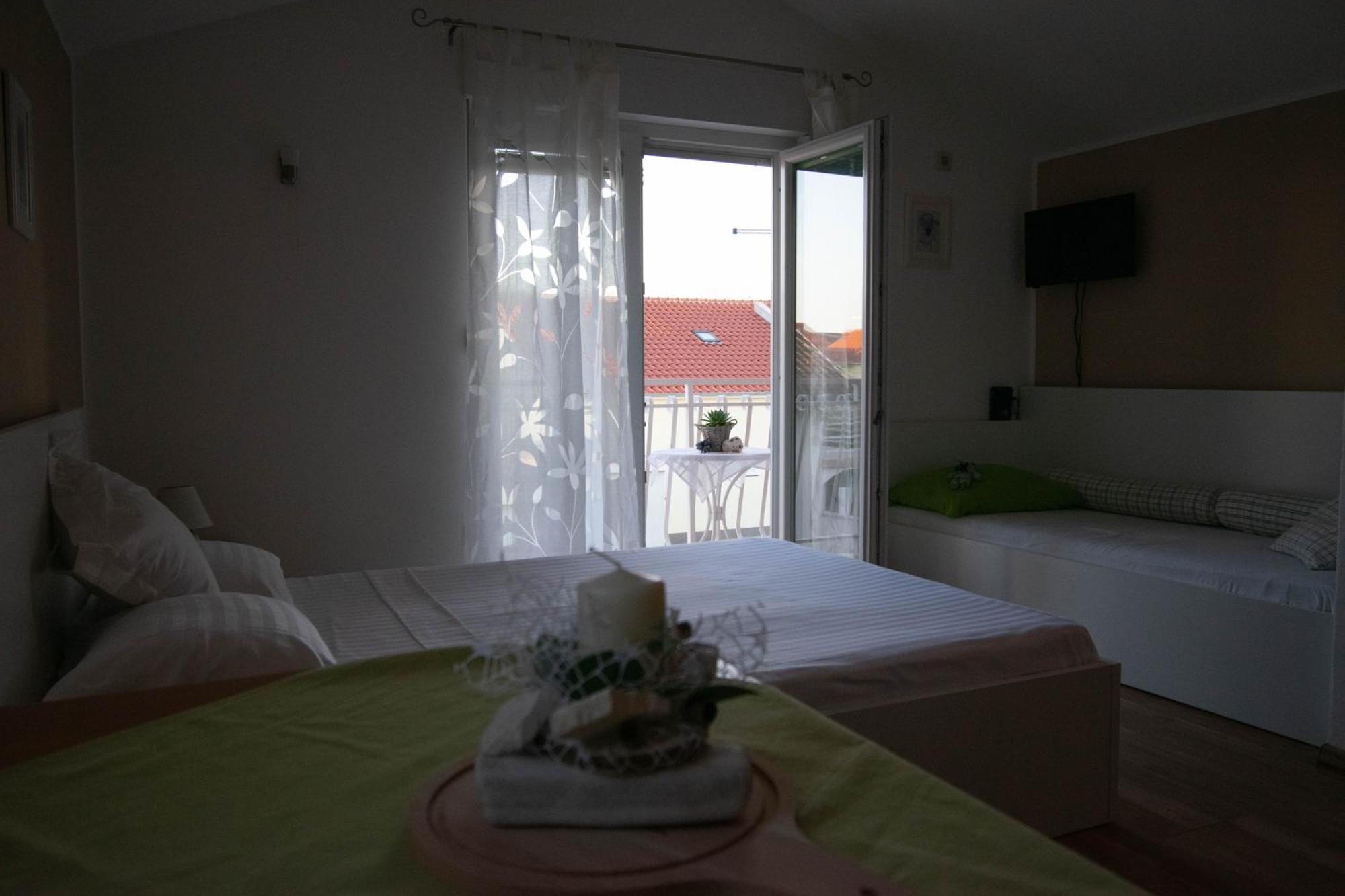 Apartments Anita Frane Водице Екстериор снимка