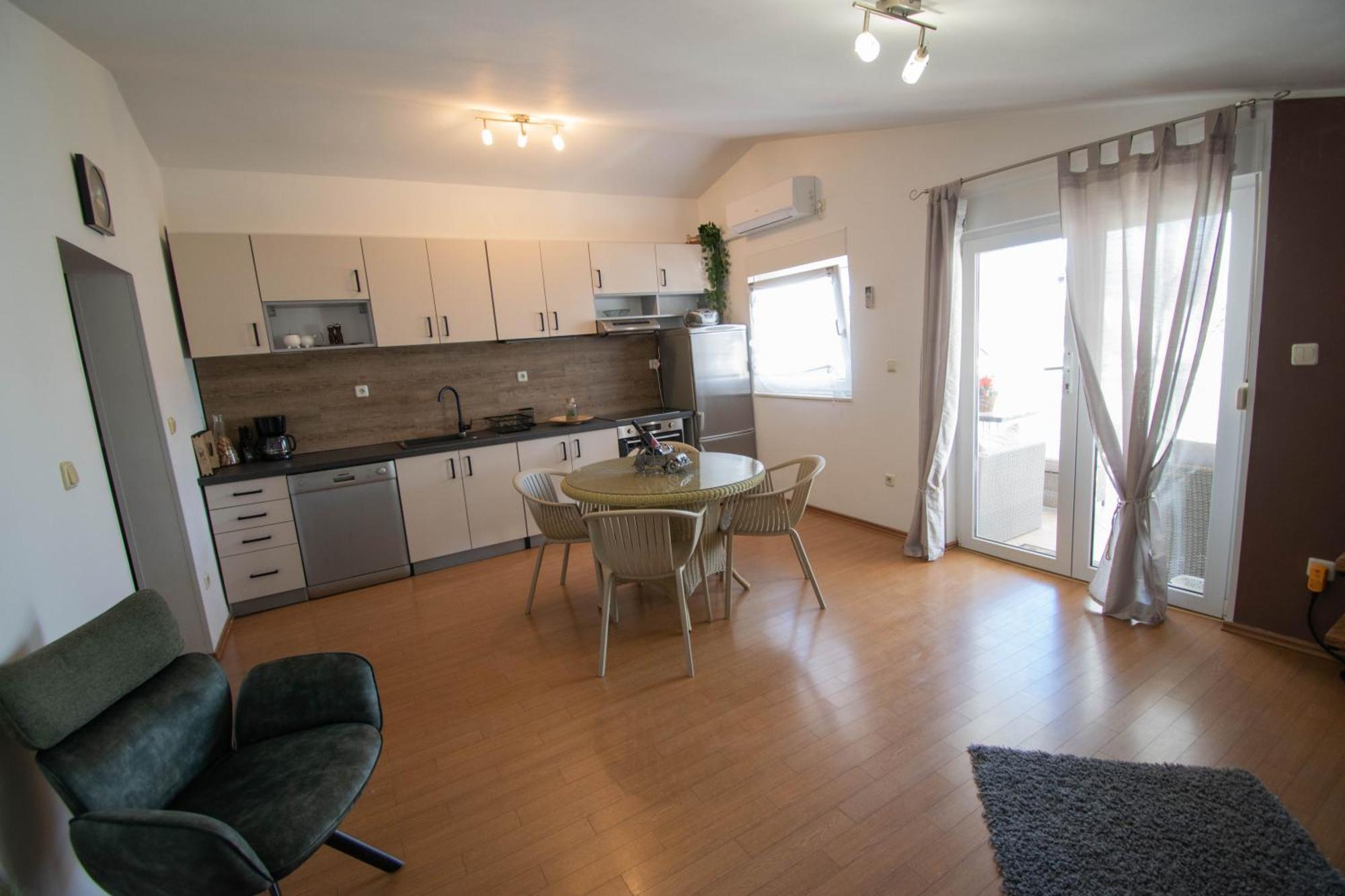 Apartments Anita Frane Водице Екстериор снимка