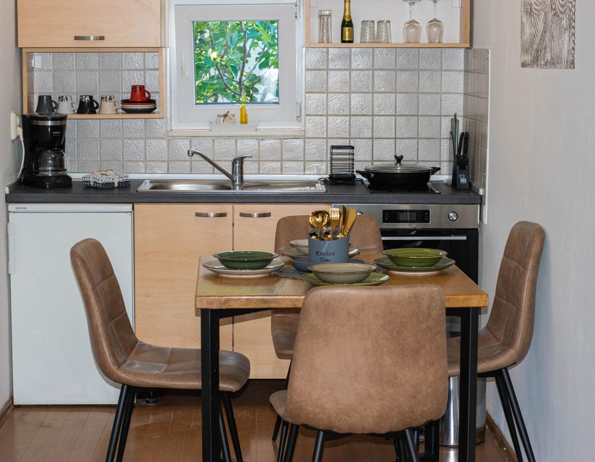 Apartments Anita Frane Водице Екстериор снимка